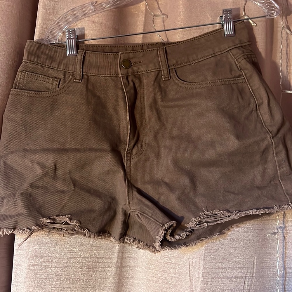 SHEIN Raw Hem Ripped Denim Shorts